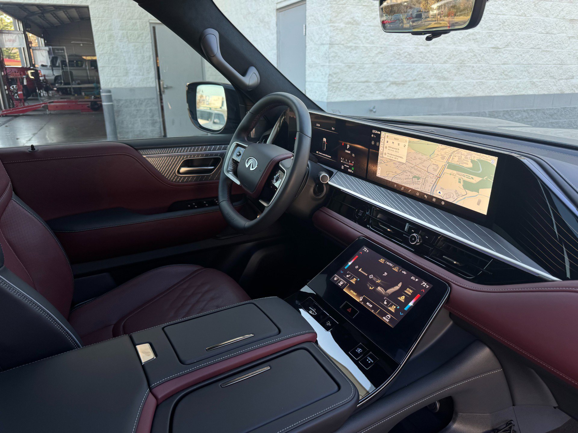 Used 2025 INFINITI QX80 Autograph w/ Autograph Exterior Package image 29