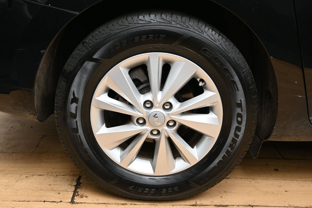 Used 2018 Kia Sedona L FWD image 13