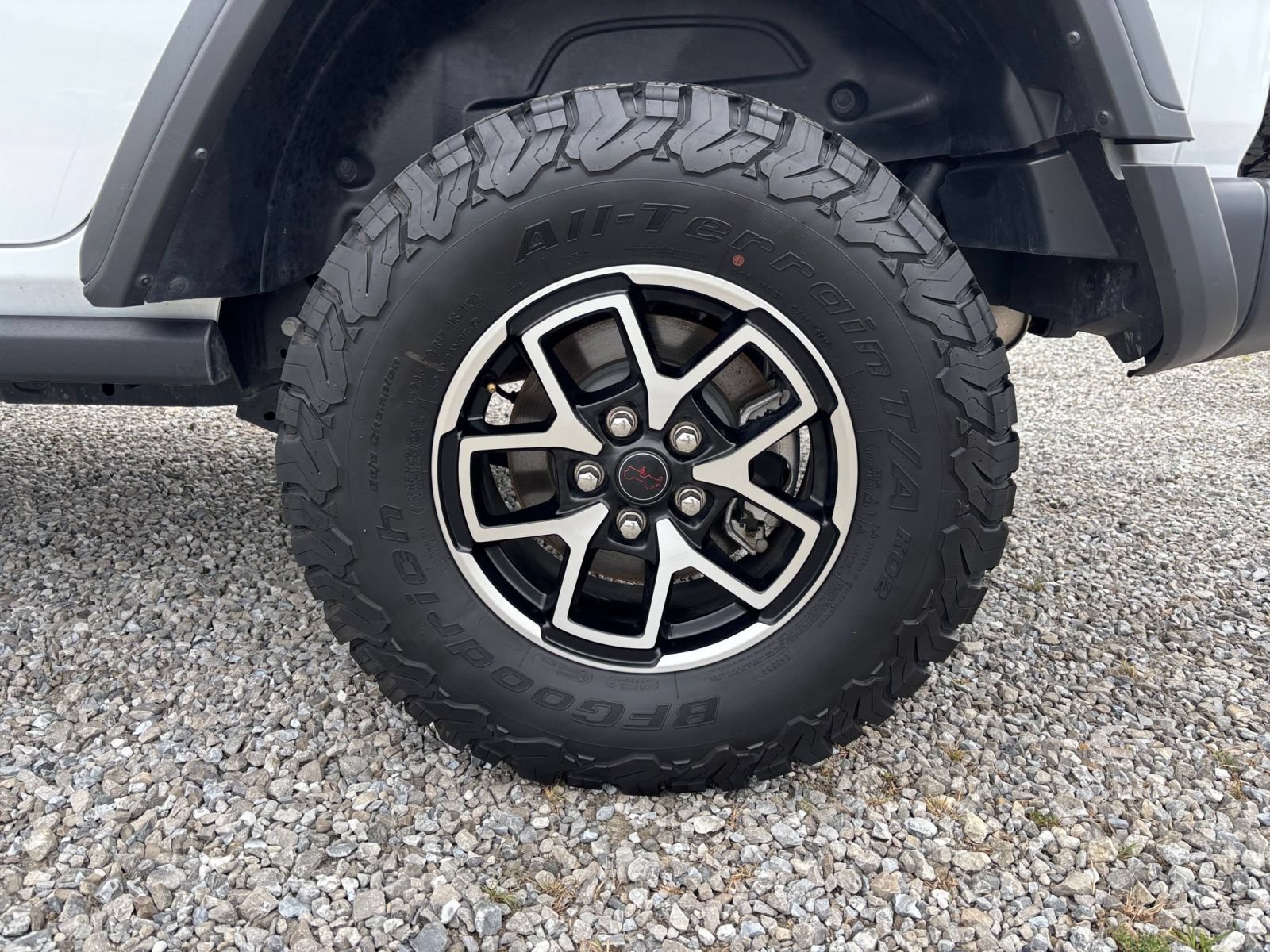 Used 2025 Jeep Wrangler Unlimited Rubicon AWD/4WD image 30