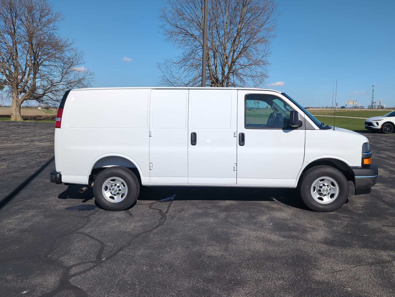 New 2026 Chevrolet Express 2500 w/ Driver Convenience Package RWD image 17