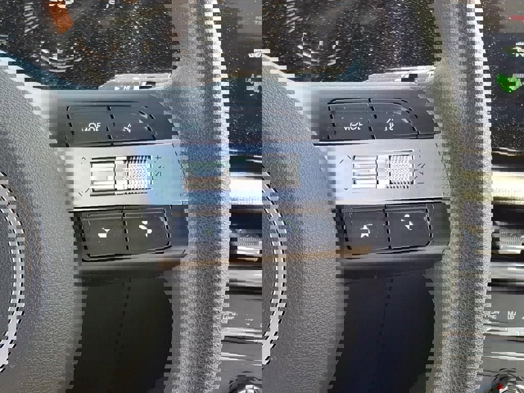 Used 2025 Hyundai Tucson SE image 18