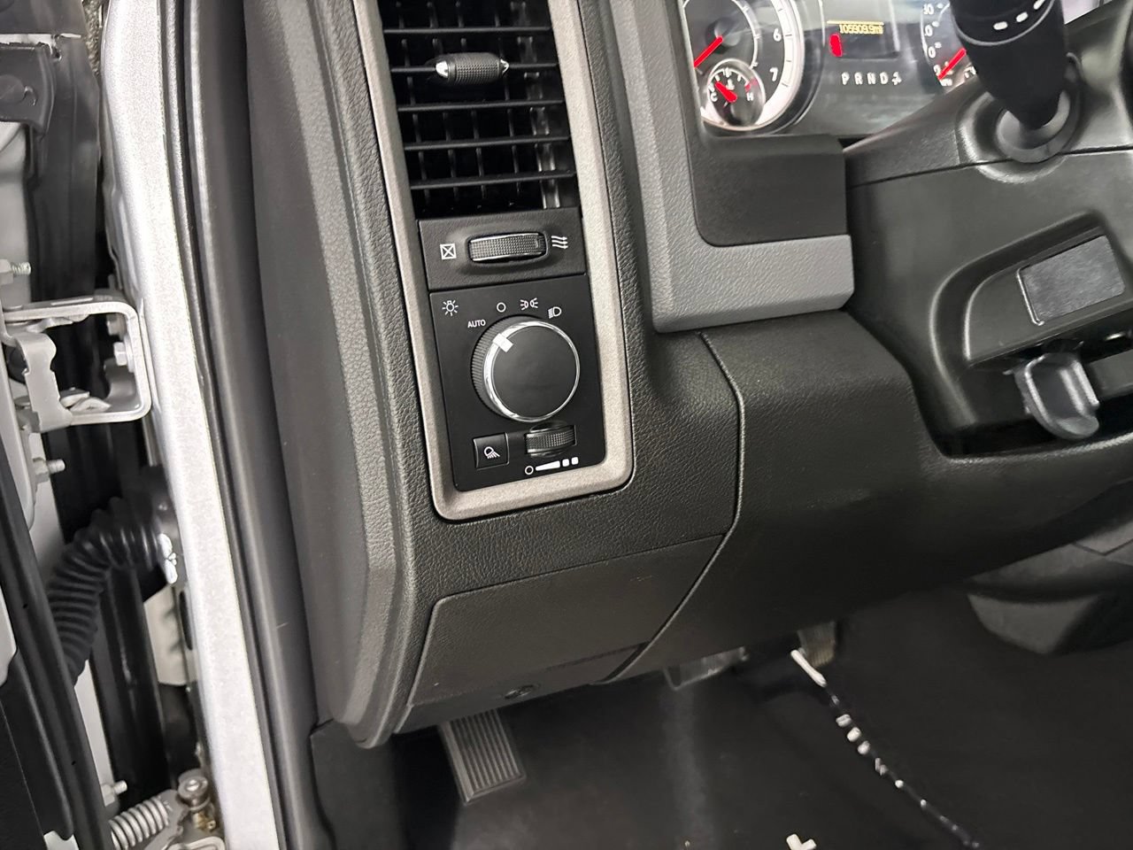 Used 2019 RAM 1500 Tradesman w/ Popular Equipment Group AWD/4WD image 12