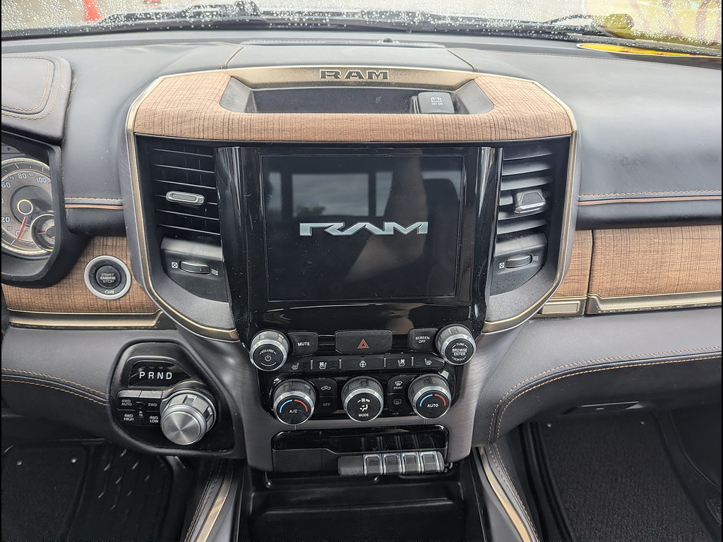Used 2022 RAM 1500 Limited w/ Body Color Bumper Group AWD/4WD image 32