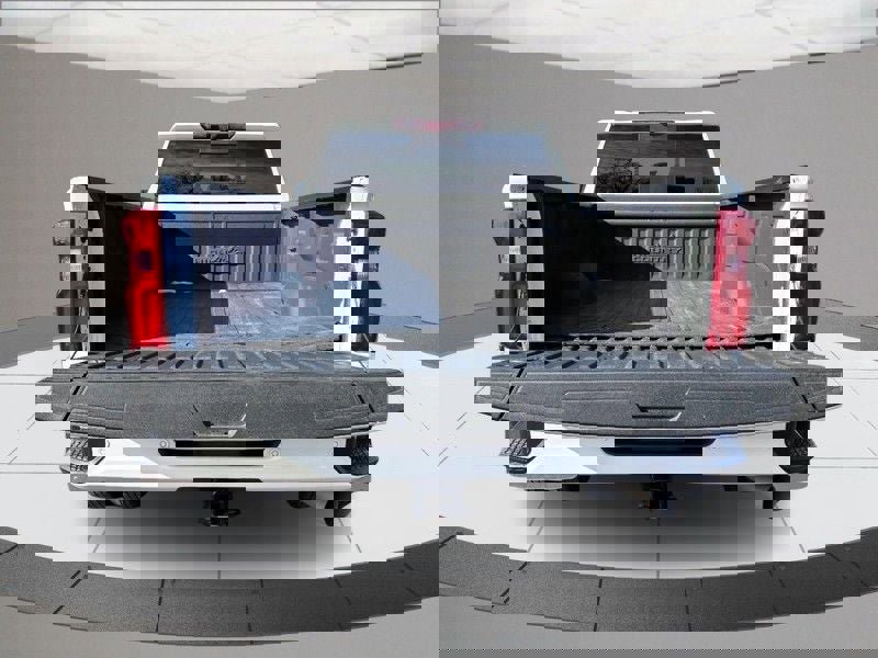 Used 2023 Chevrolet Silverado 3500 High Country image 4