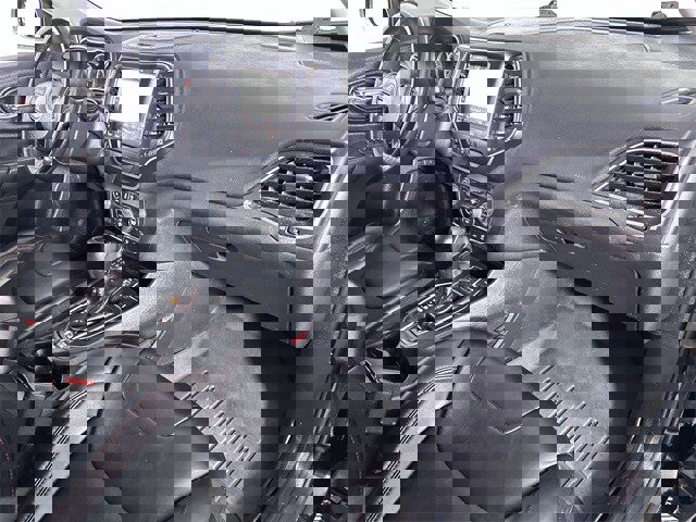 Used 2019 Jeep Cherokee Trailhawk w/ Comfort/Convenience Group image 30