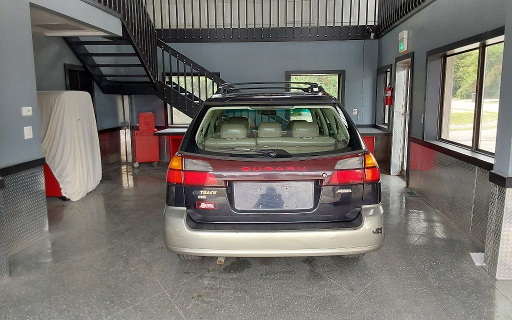 Used 2001 Subaru Outback H6 L.L. Bean Edition image 10