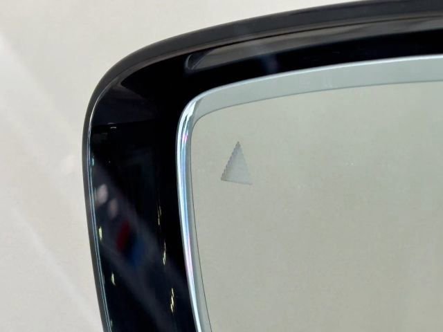 Used 2021 BMW M4 Coupe w/ Executive Package image 11