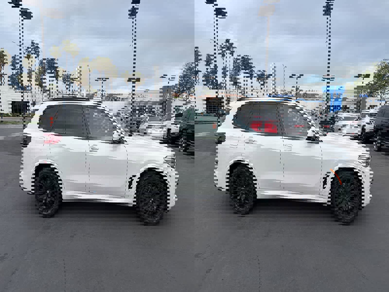 Used 2021 BMW X5 M50i w/ Premium Package image 5