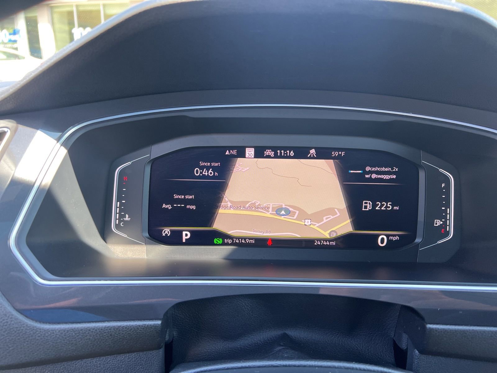 Used 2022 Volkswagen Tiguan SEL R-Line image 25