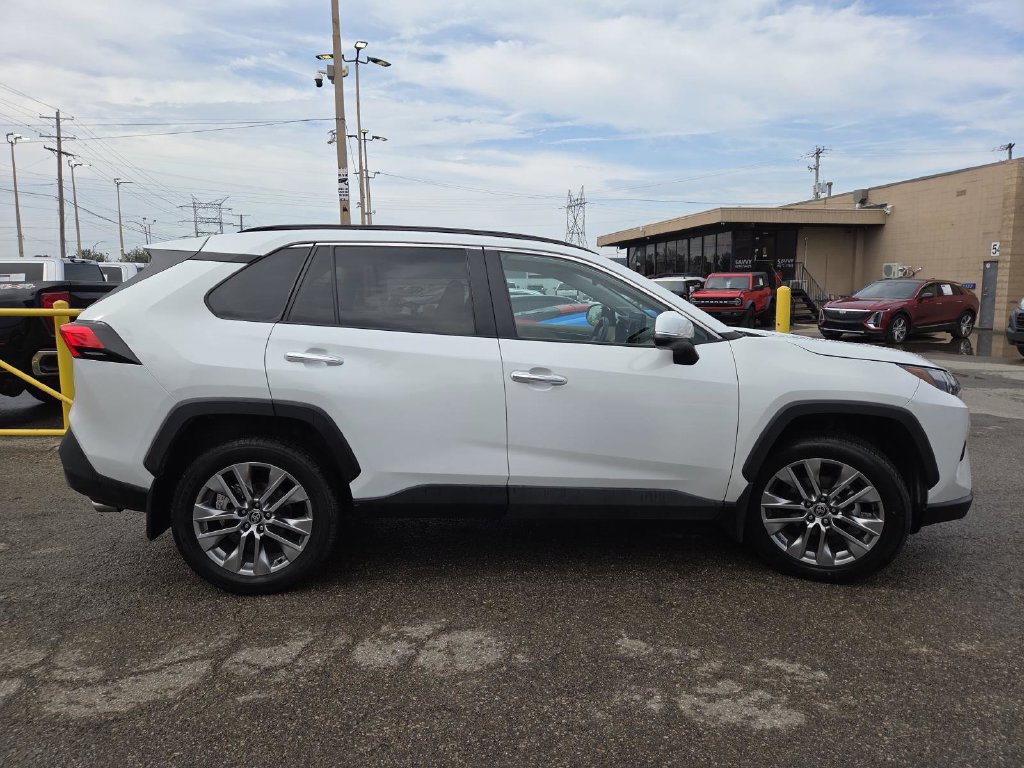 Used 2024 Toyota RAV4 Limited FWD image 16