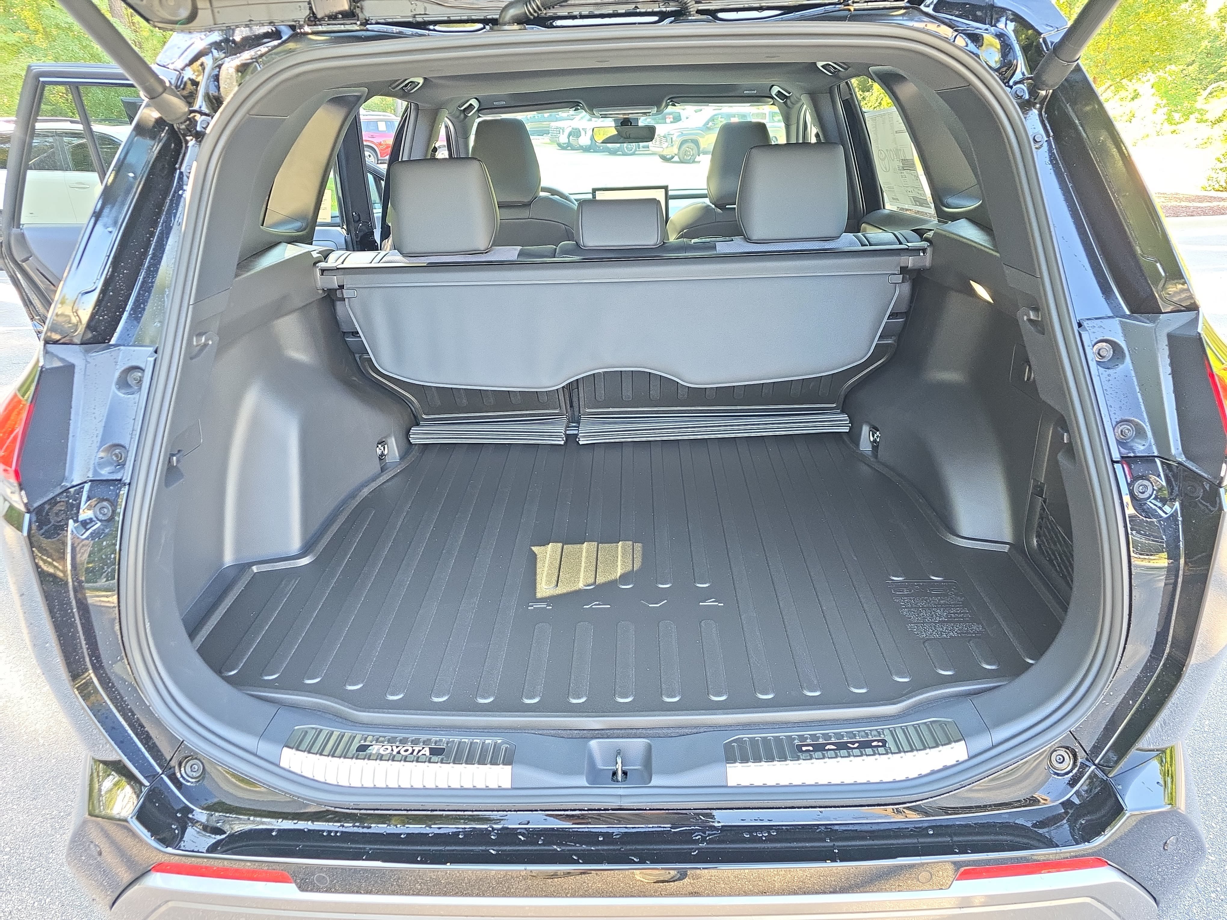 New 2026 Toyota RAV4 XSE AWD/4WD image 13