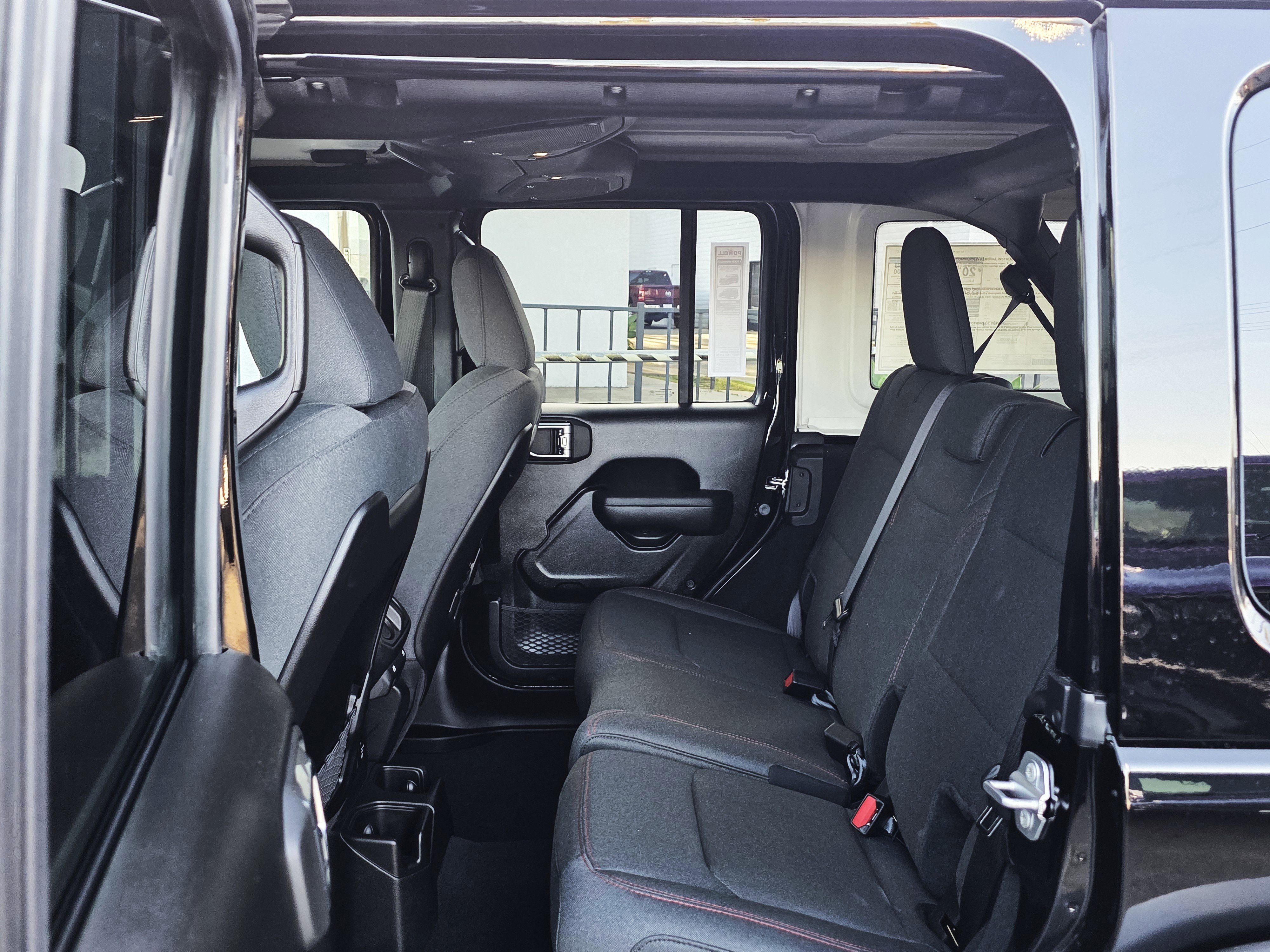 New 2026 Jeep Wrangler Unlimited Rubicon w/ Technology Group AWD/4WD image 18