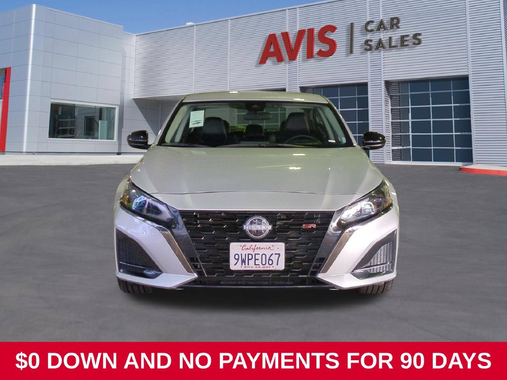 Used 2025 Nissan Altima 2.5 SR FWD image 2