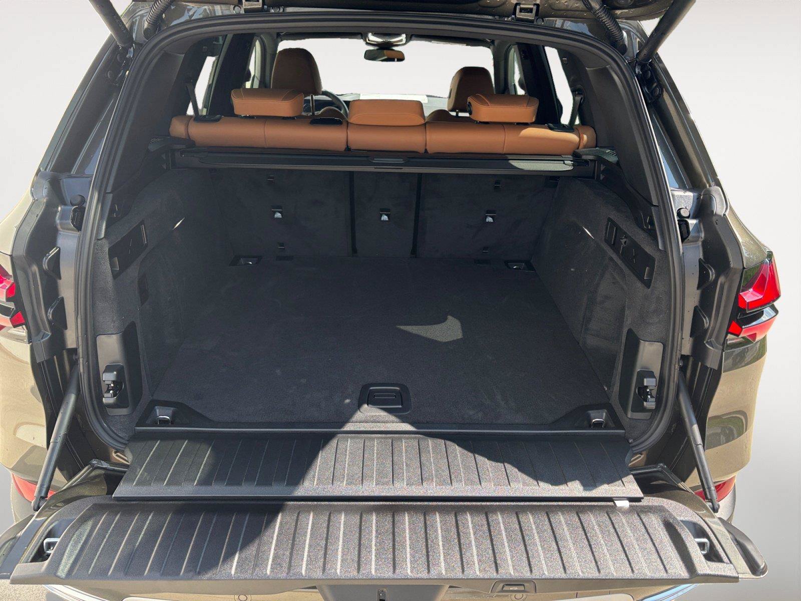 New 2026 BMW X5 xDrive40i AWD/4WD image 16