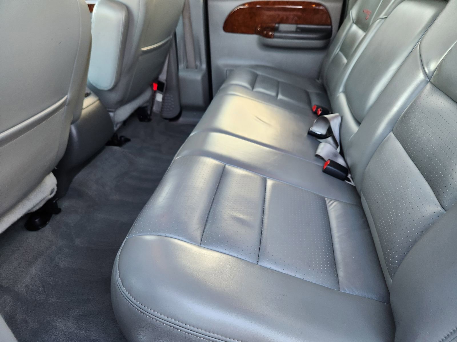 Used 2003 Ford F350 Lariat image 32