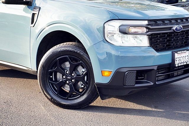 Used 2023 Ford Maverick XLT w/ Equipment Group 300A Standard image 4