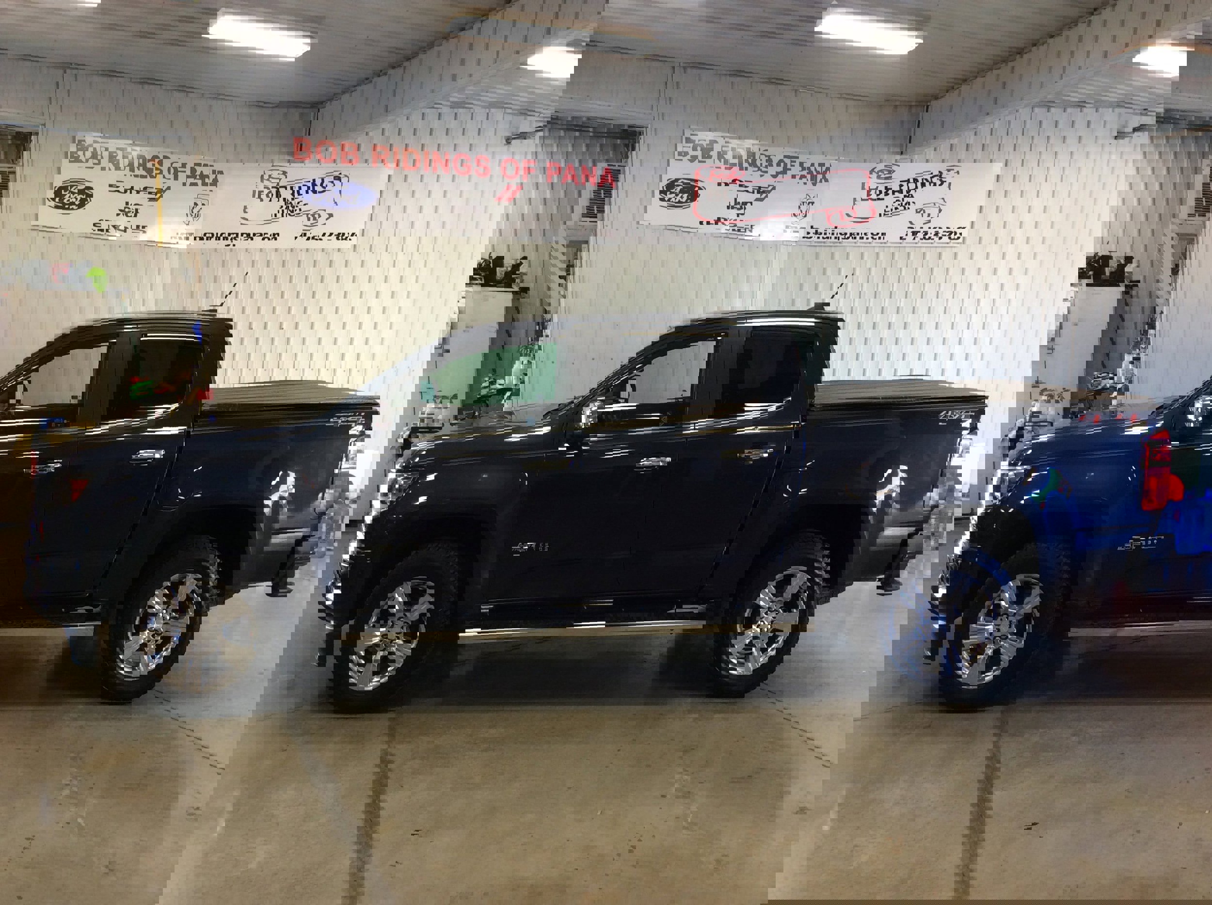 Used 2018 Chevrolet Colorado Z71 w/ Centennial Edition image 2