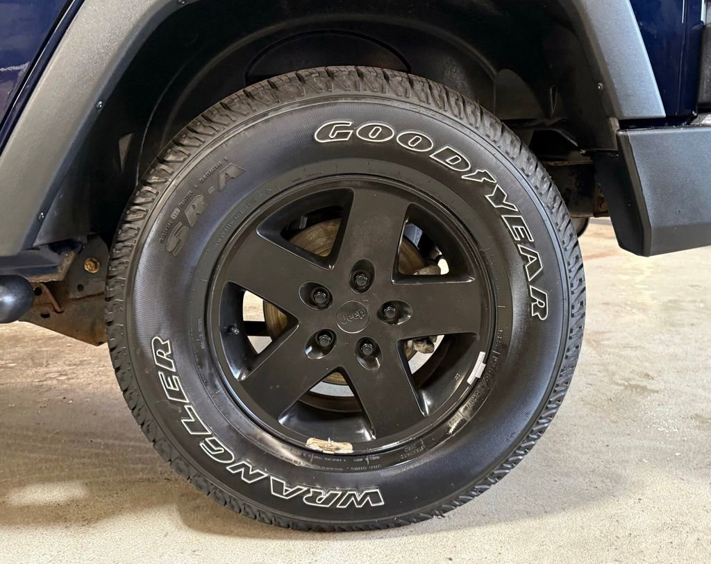 Used 2013 Jeep Wrangler Unlimited Sport AWD/4WD image 25