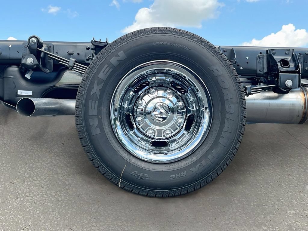 New 2026 RAM 3500 Tradesman w/ Chrome Appearance Group A AWD/4WD image 26