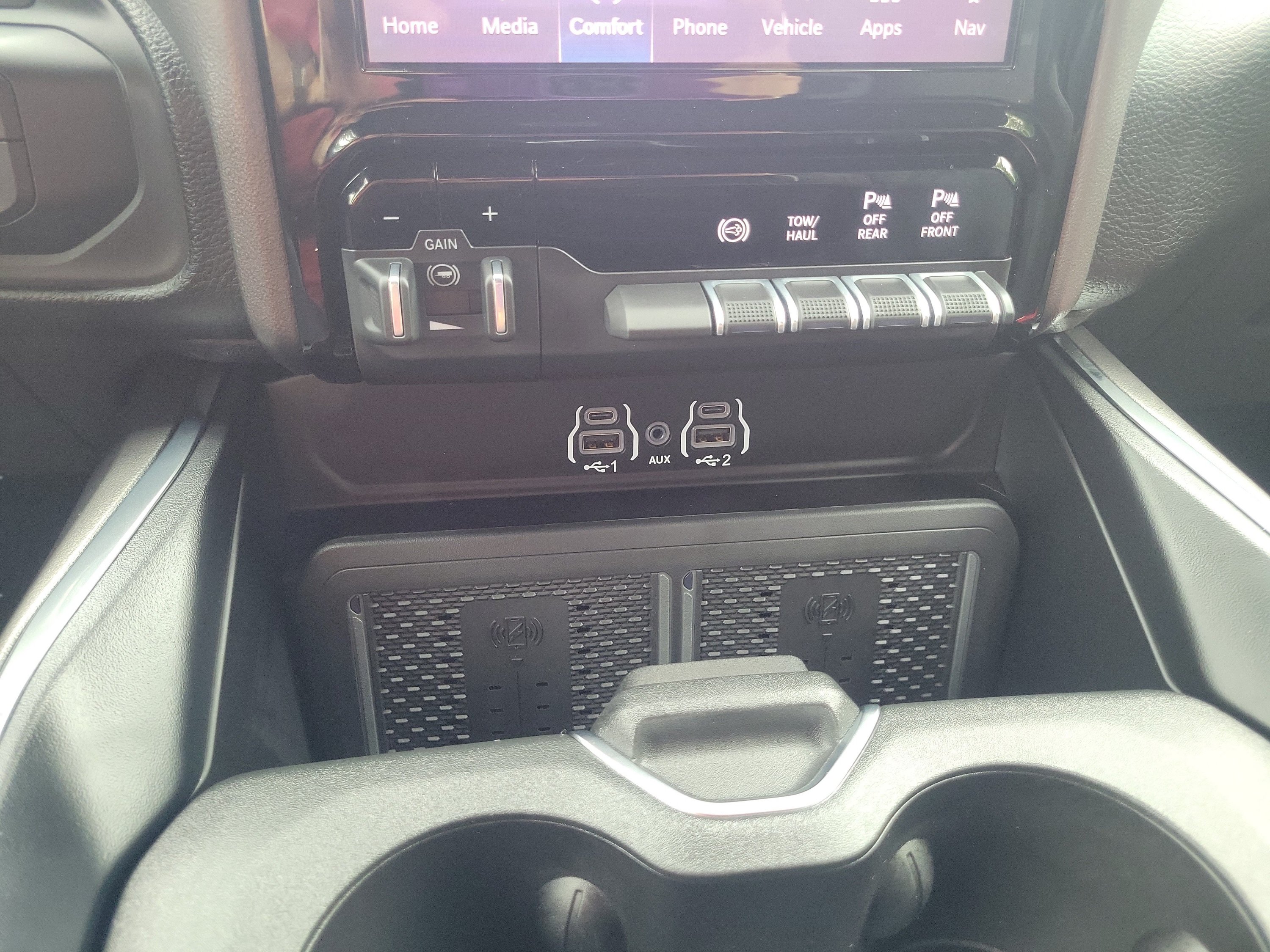 New 2026 RAM 2500 Laramie AWD/4WD image 31