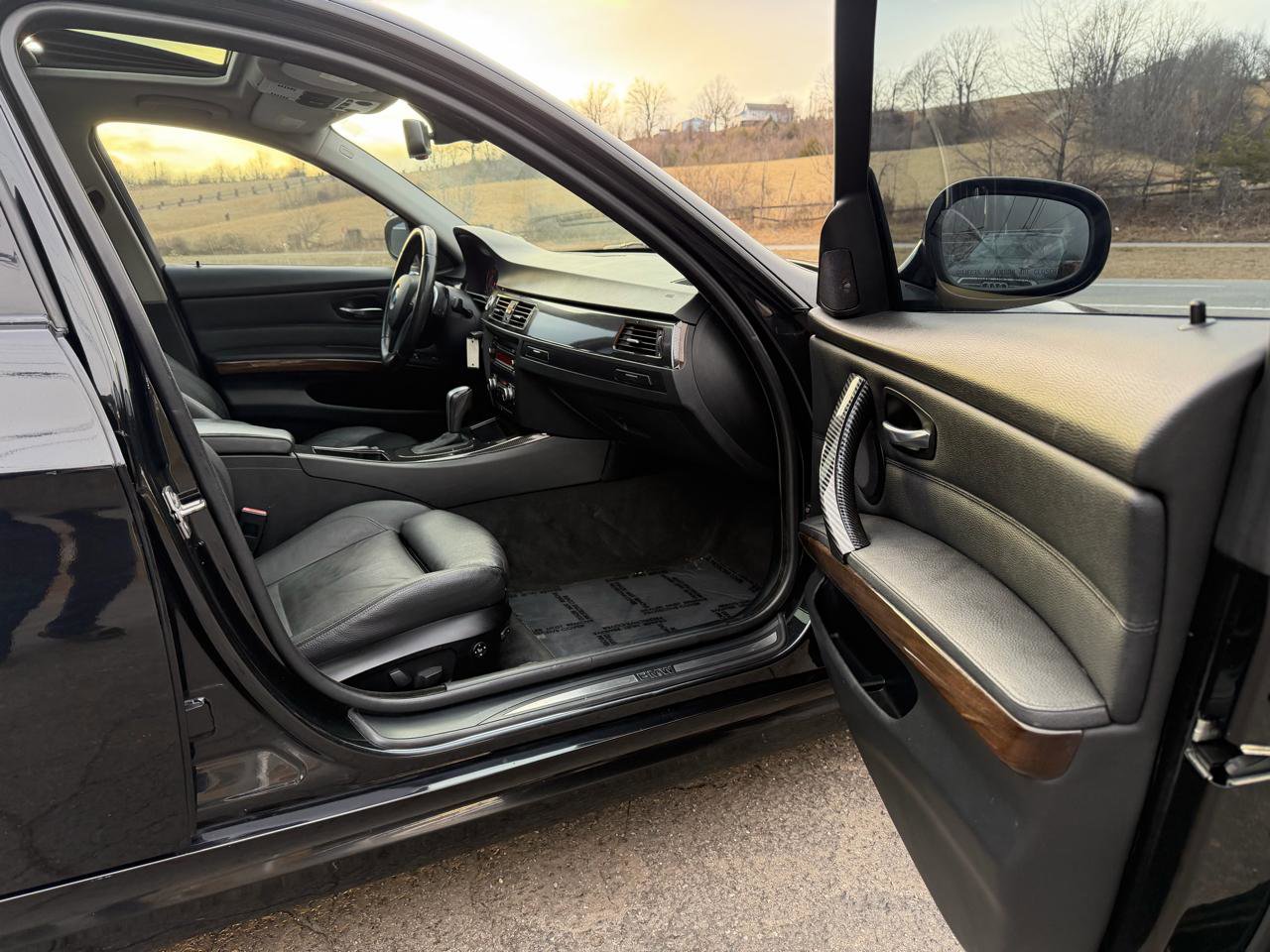 Used 2010 BMW 335i Sedan image 19