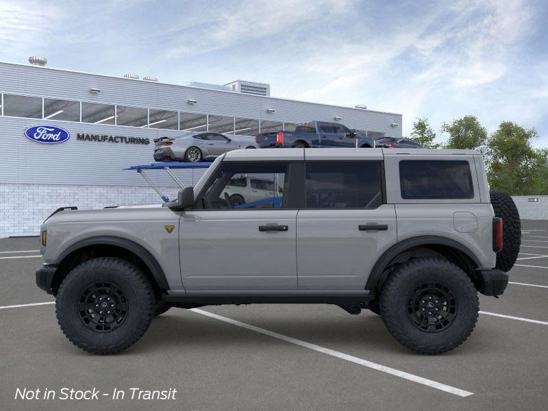 New 2026 Ford Bronco Badlands image 3