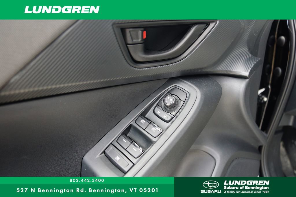 Used 2024 Subaru Crosstrek 2.0i Premium image 11