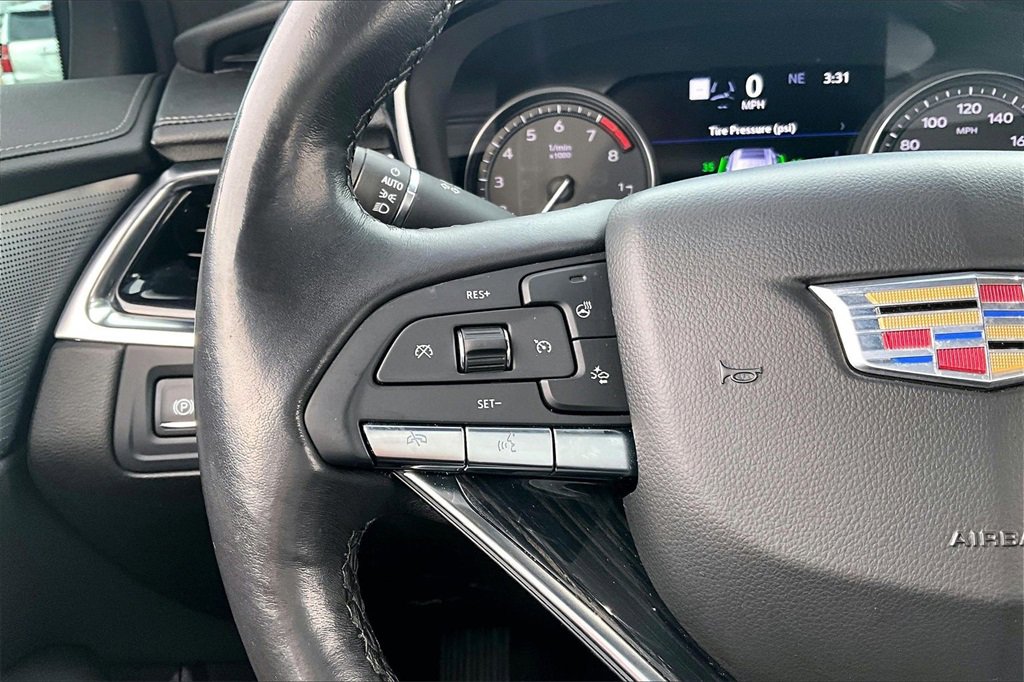 Used 2023 Cadillac XT6 Premium Luxury w/ Technology Package image 20