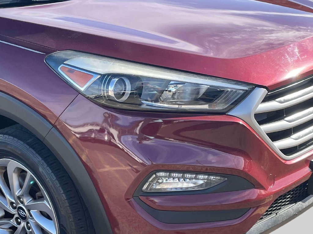 Used 2017 Hyundai Tucson SE Plus AWD/4WD image 10