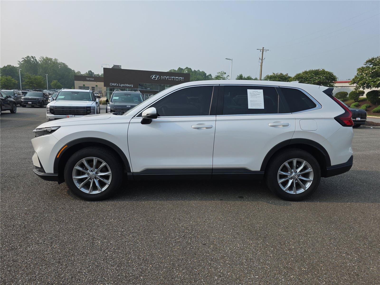 Used 2024 Honda CR-V EX image 16