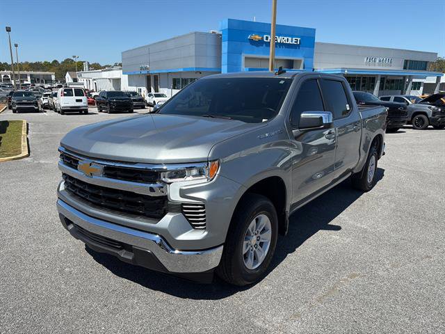 Used 2025 Chevrolet Silverado 1500 LT RWD image 3