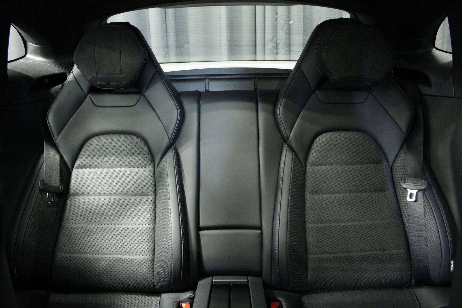 Used 2025 Porsche Panamera 4 image 42