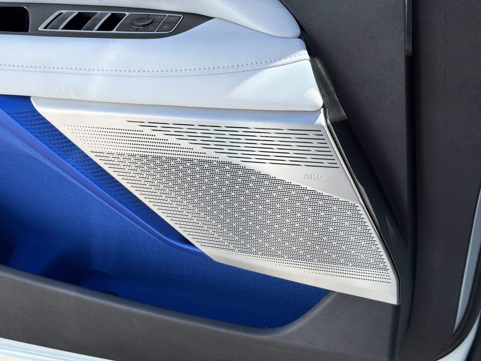 New 2027 Cadillac Optiq Sport RWD image 25