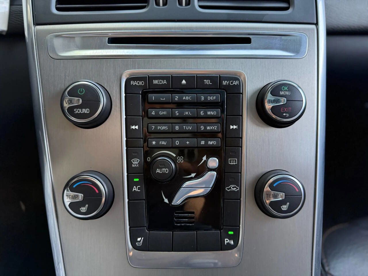 Used 2012 Volvo XC60 T6 image 11