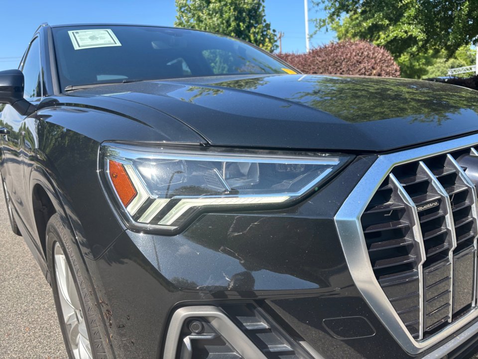 Used 2022 Audi Q3 2.0T Premium Plus AWD/4WD image 23