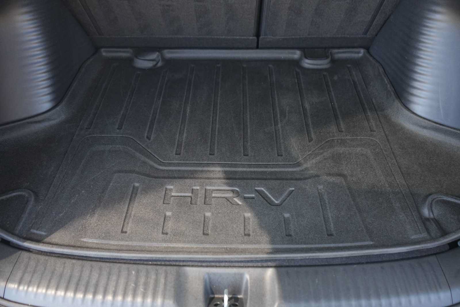 Certified 2025 Honda HR-V Sport image 28