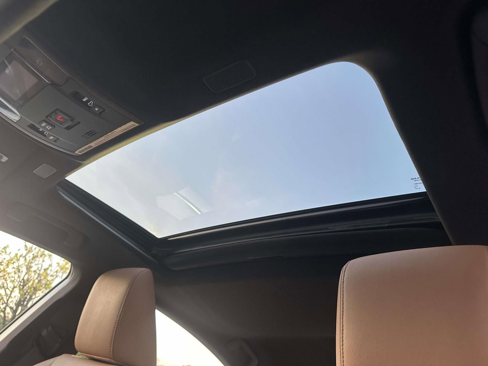 Used 2020 Lexus ES 350 w/ Premium Package image 17