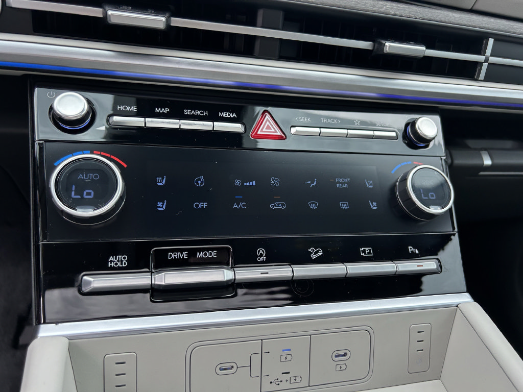 New 2026 Hyundai Santa Fe Limited FWD image 29