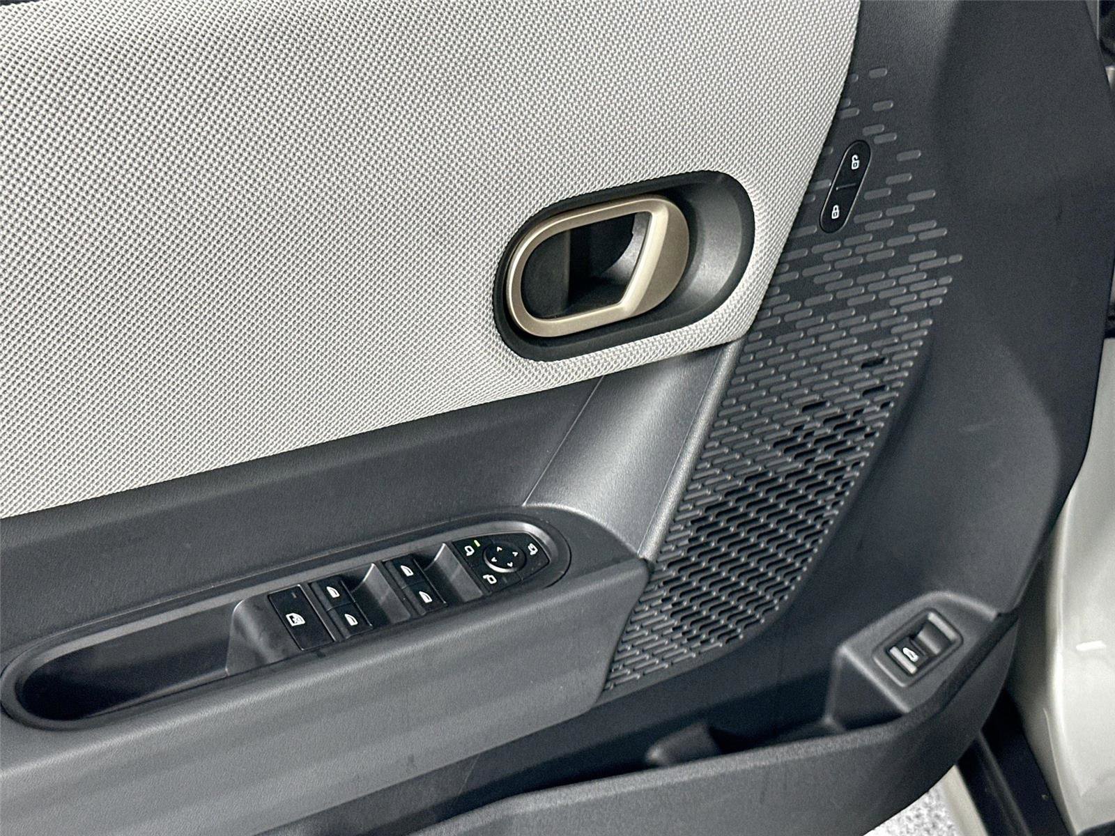 Certified 2025 MINI Cooper S FWD image 15