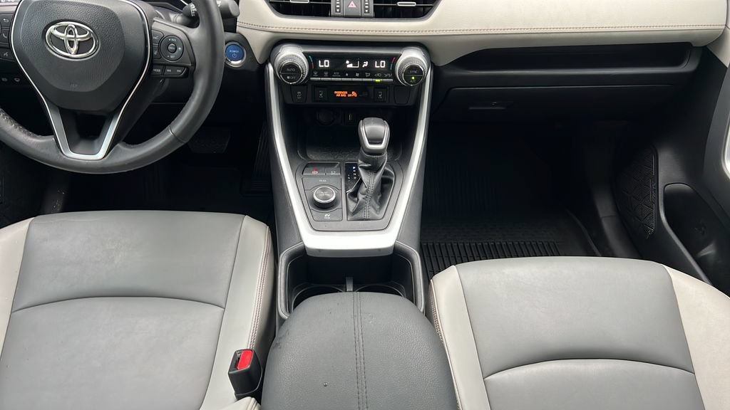 Certified 2022 Toyota RAV4 XLE Premium AWD/4WD image 14