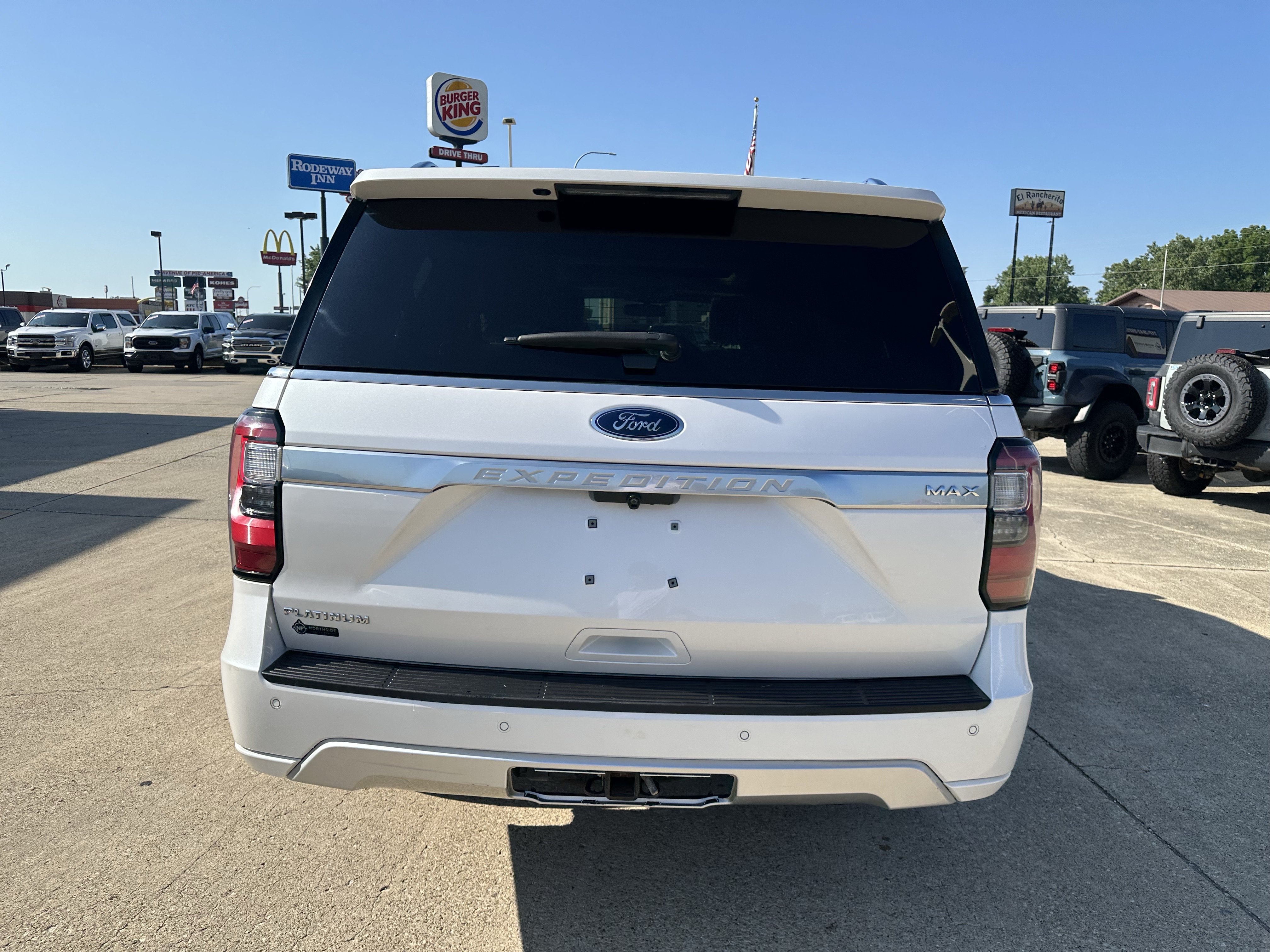 Used 2019 Ford Expedition Max Platinum AWD/4WD image 5