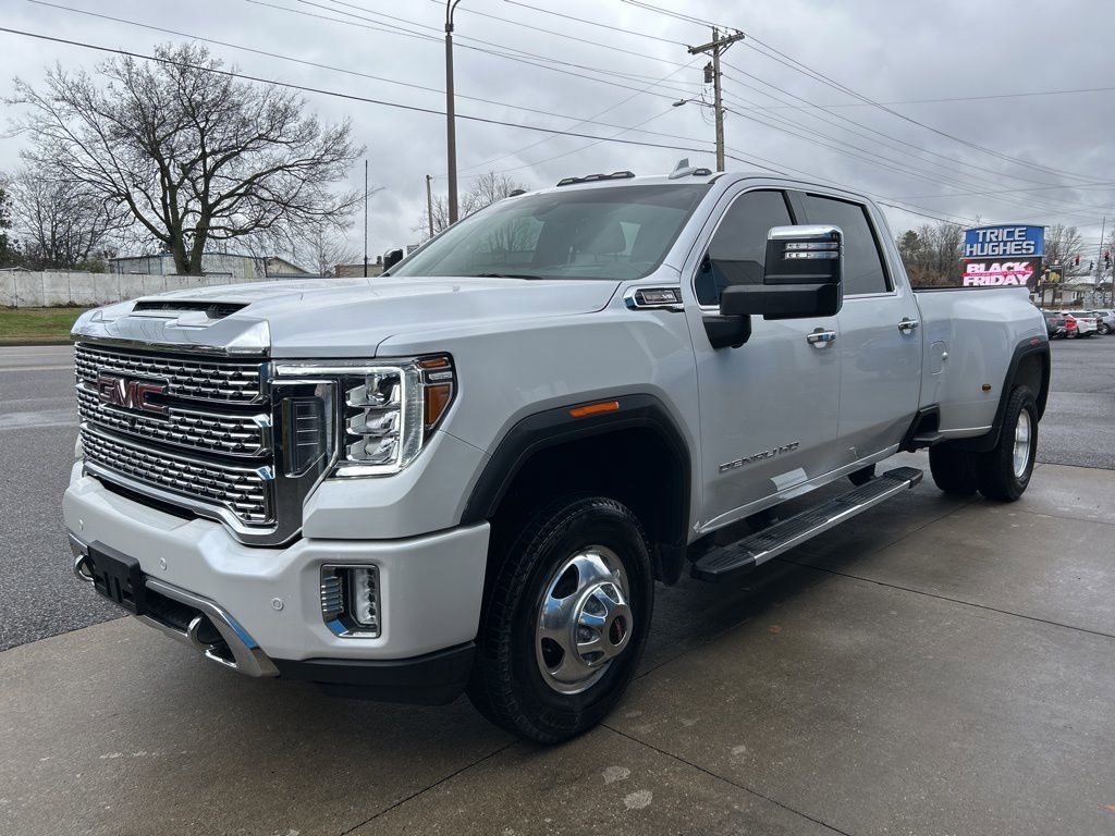 Used 2022 GMC Sierra 3500 Denali w/ Denali Ultimate Package image 4