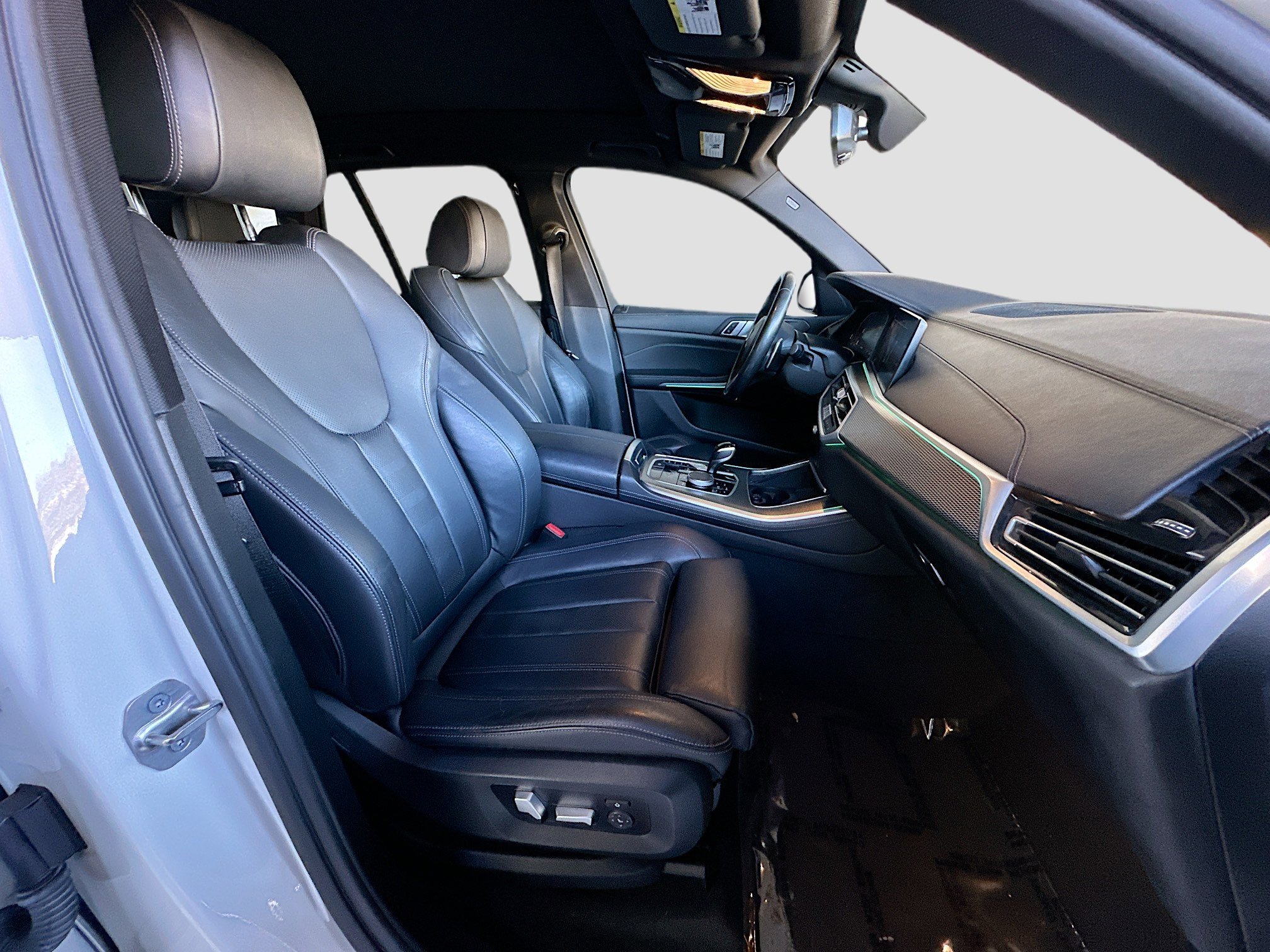 Used 2021 BMW X5 sDrive40i w/ M Sport Package image 29