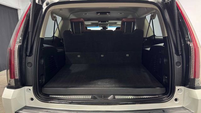 Used 2018 Cadillac Escalade ESV Premium Luxury image 37