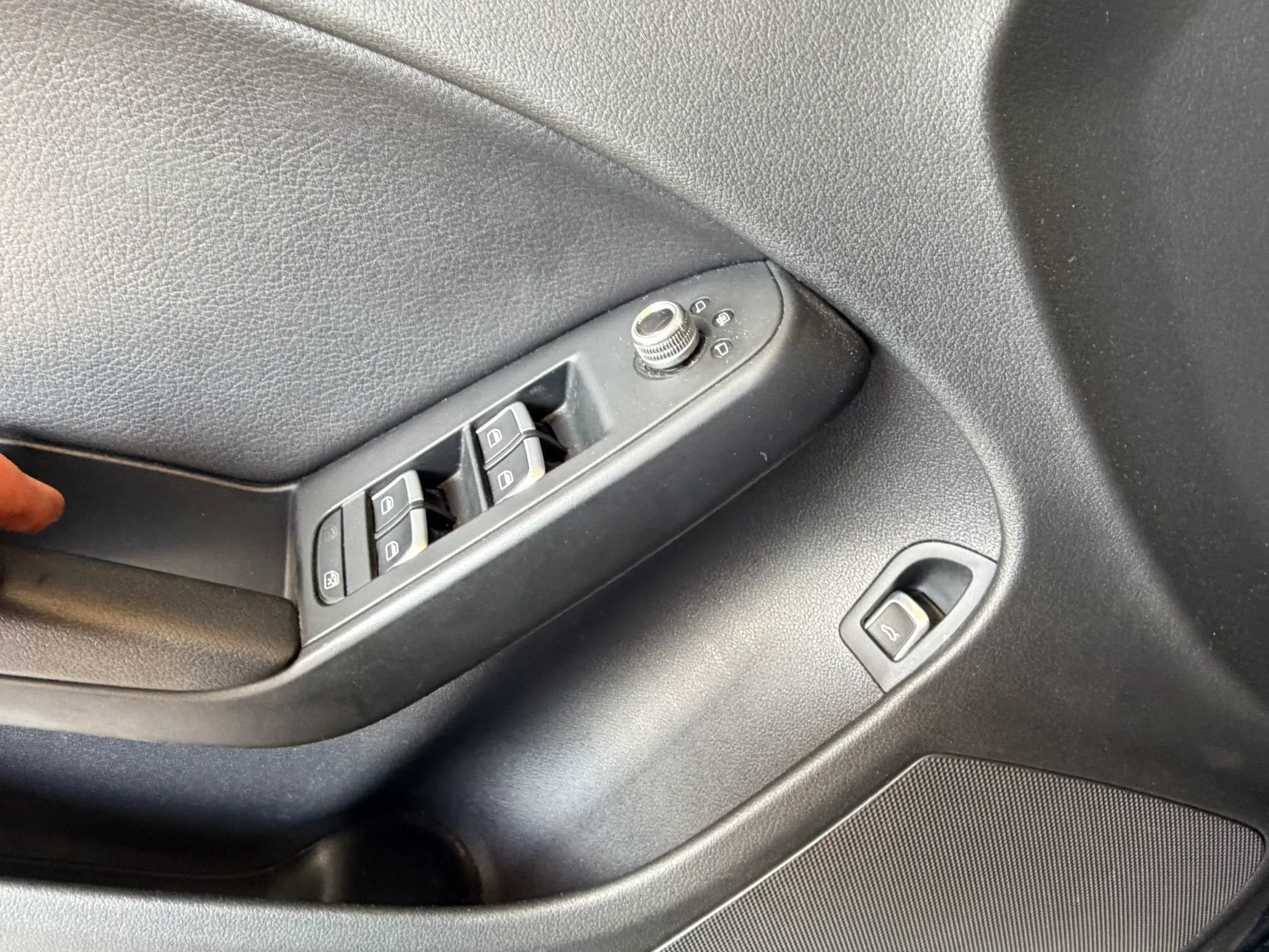Used 2014 Audi A4 2.0T Premium w/ Cold Weather Package FWD image 18