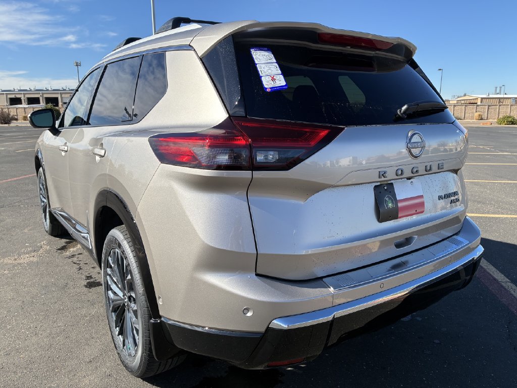 New 2026 Nissan Rogue Platinum w/ Platinum Premium Package AWD/4WD image 4