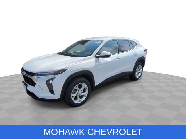 Used 2024 Chevrolet Trax LS w/ LS Convenience Package FWD image 4