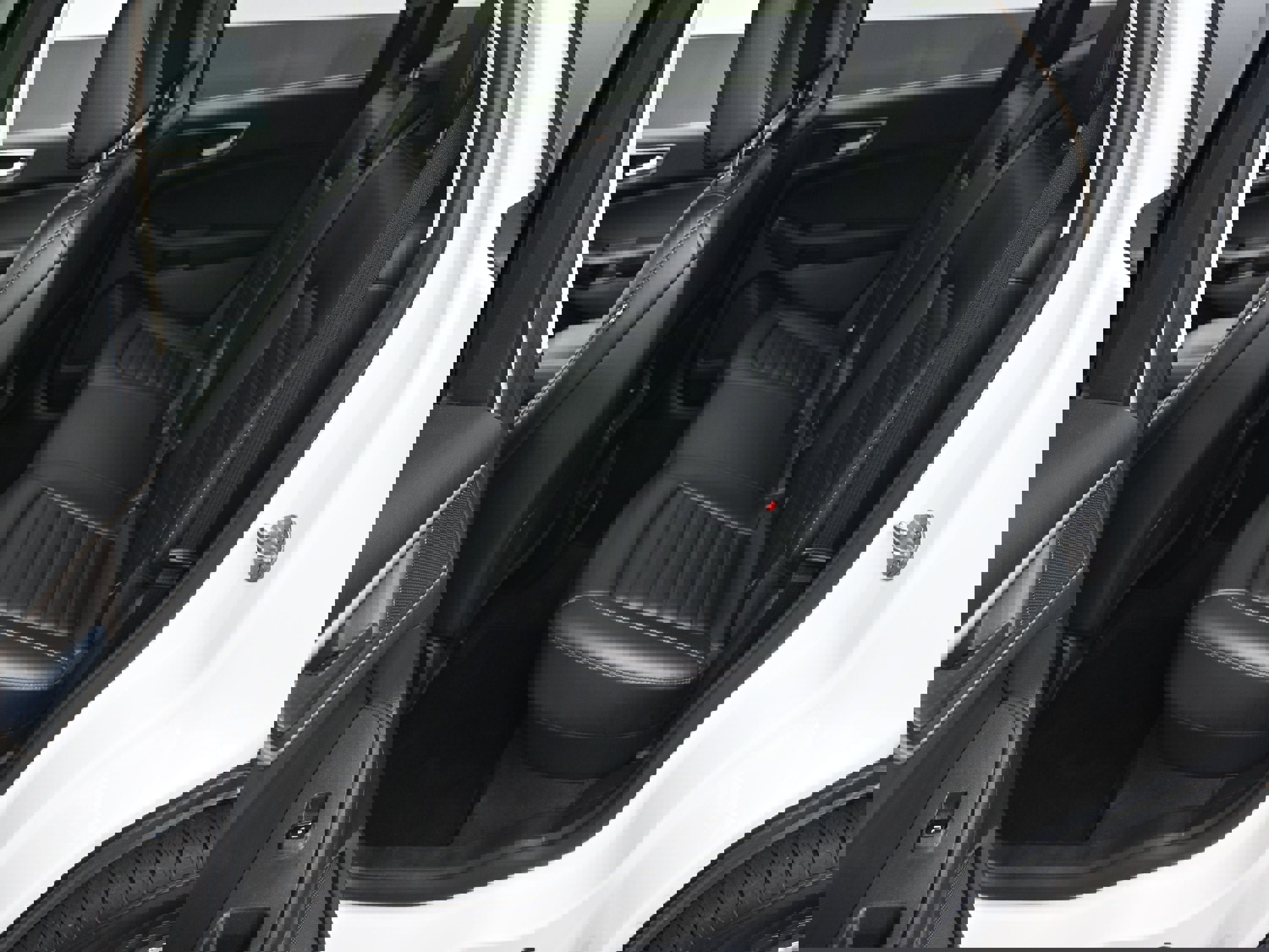 Used 2023 Ford Edge SEL image 76