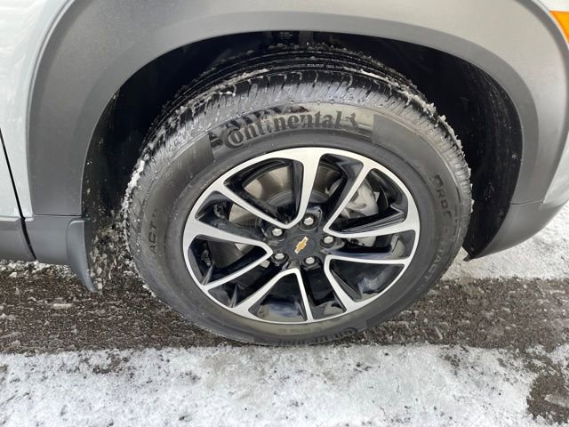 Used 2025 Chevrolet TrailBlazer LT w/ Driver Confidence Package image 31