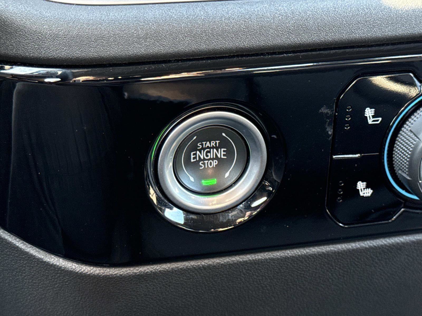 Used 2022 Chevrolet Silverado 1500 LT AWD/4WD image 12